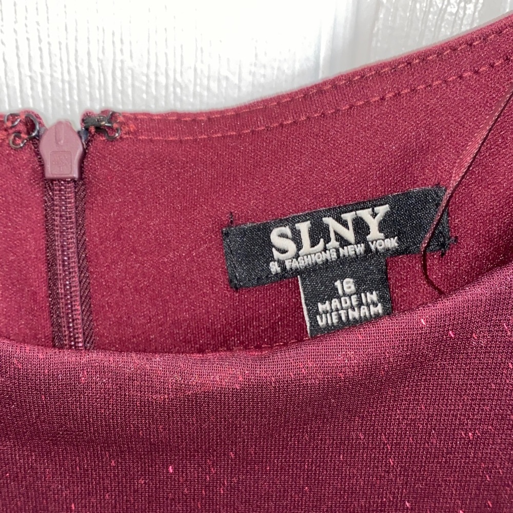 SLNY Burgundy Maxi Dress - Picture 5 of 12